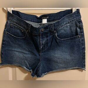 VENUS Jean shorts